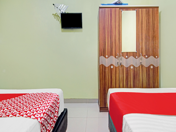 Bedroom 3, OYO 90409 Kostawira Residence, South Tangerang