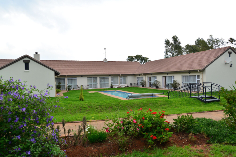 Exterior & Views 2, Amohela Guesthouse, City of Johannesburg