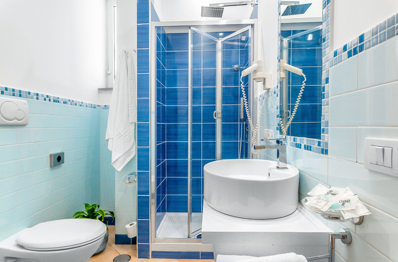 Bathroom 3, Relais Francesca, Napoli