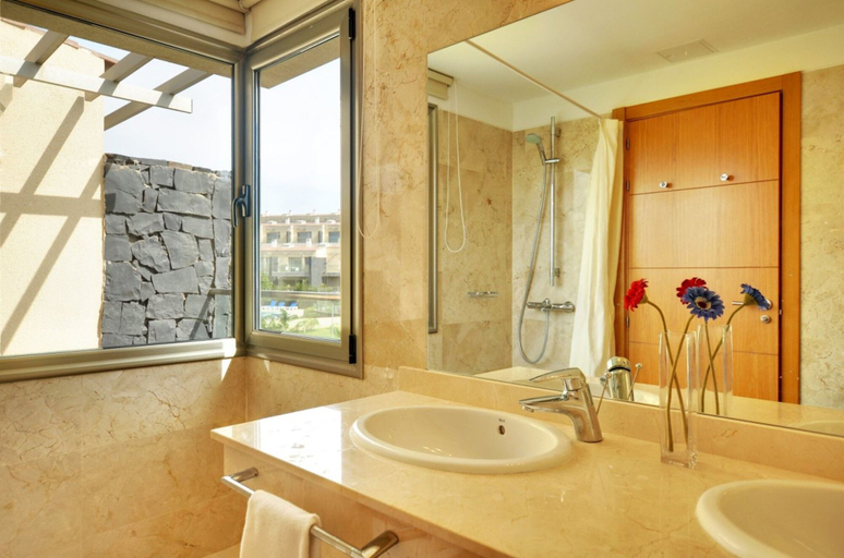 Bathroom 5, Sun Bay Villas, Santa Cruz de Tenerife