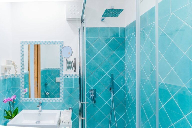 Bathroom 3, Relais Francesca, Napoli
