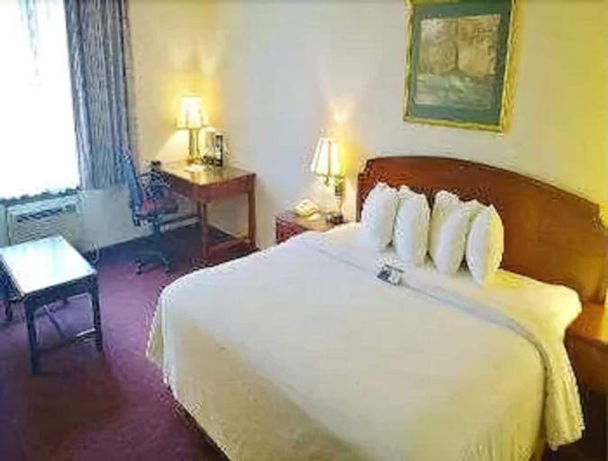 Bedroom 21