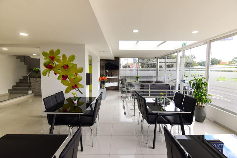 Food & Drinks 5, Hotel Burana, Santafé de Bogotá