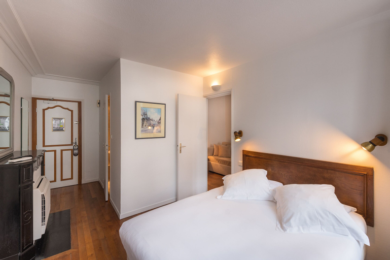 Bedroom 12