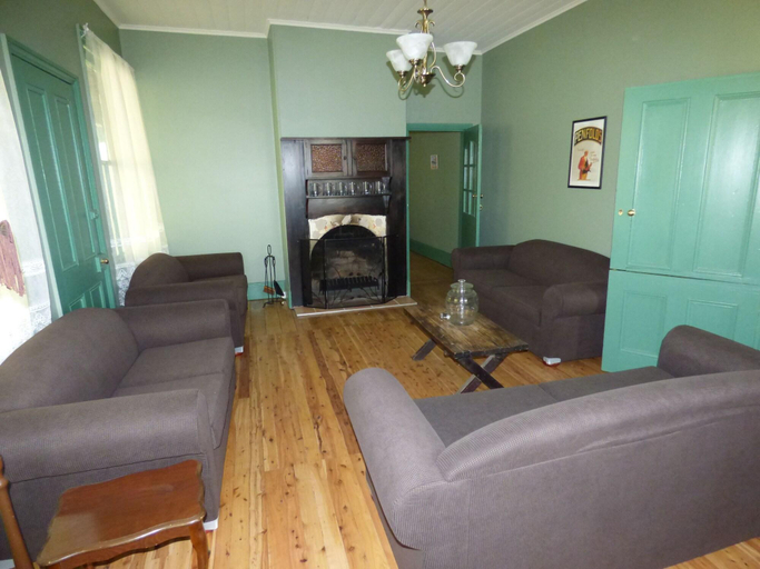 Public Area 2, Tenterfield Lodge and Caravan Park, Tenterfield