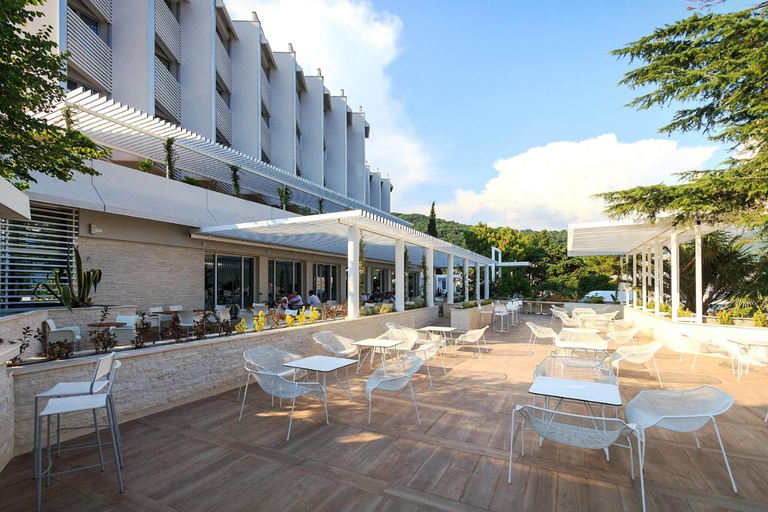 Public Area 4, Carine Hotel Delfin