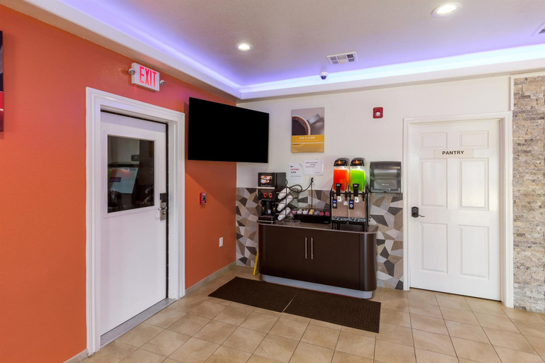 Public Area 2, Motel 6 Houston, TX - North, Houston