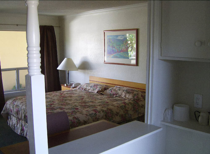 Bedroom 3, Hillsdale Inn, San Mateo