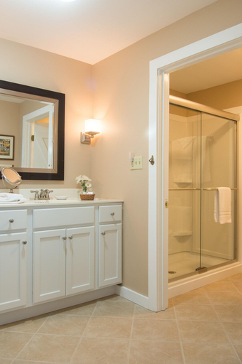 Bathroom 4, Chesterfield Inn, Cheshire