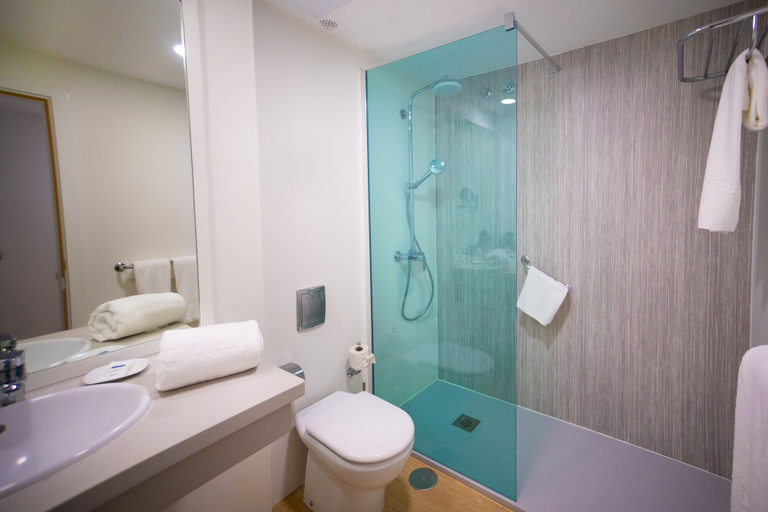 Bathroom 5, Morasol Suites, Las Palmas