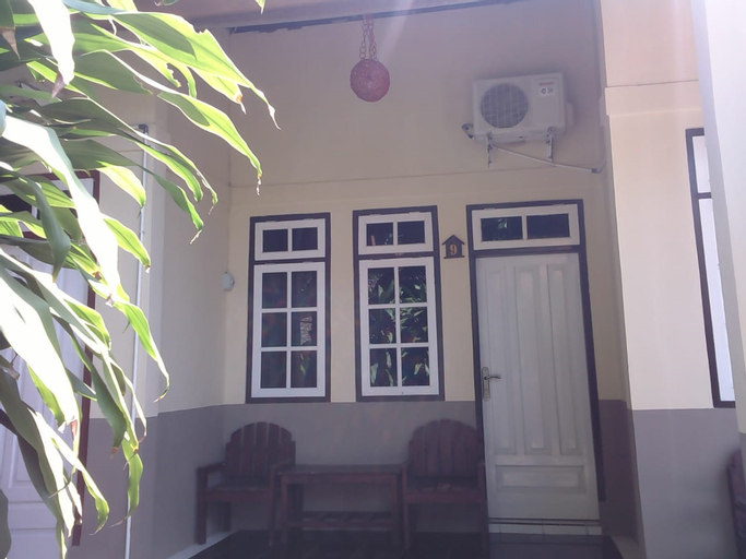 Exterior & Views 2
