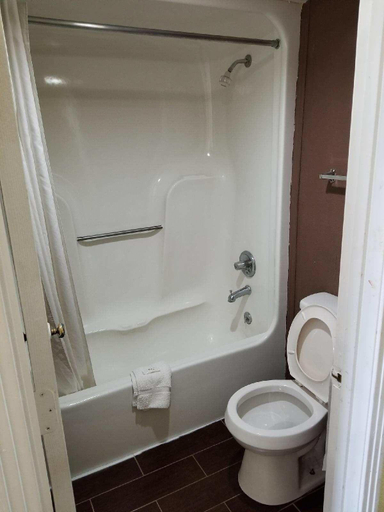 Bathroom, Hermitage Inn, Davidson