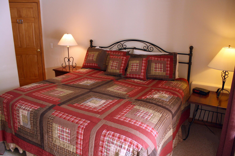 Bedroom 3, White Wolf 890 By Peak Property Management, Summit
