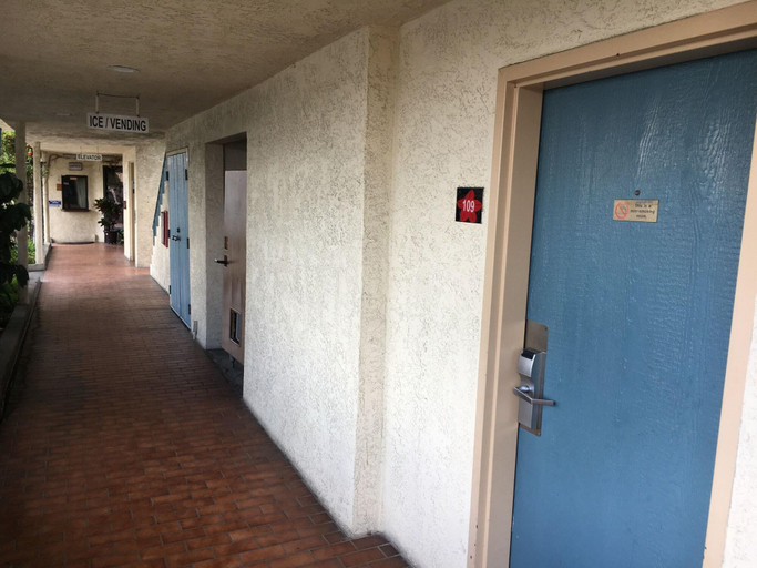Public Area 2, Bellflower Travel Inn, Los Angeles