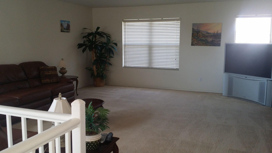 Public Area 2, Happy Valley House, Maricopa