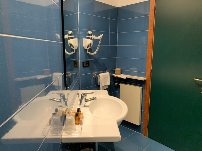 Bathroom 5