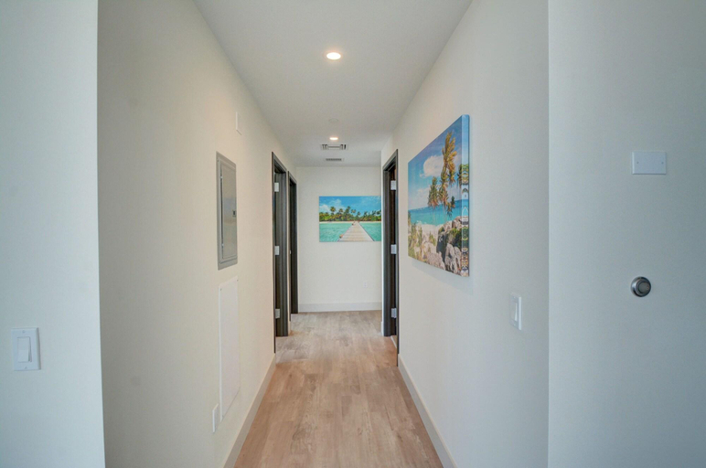 Public Area 4, CH Luxury Condos & Studios On The Beach, Broward