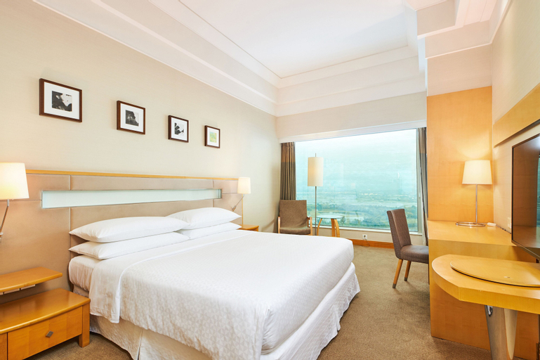 Bedroom 12