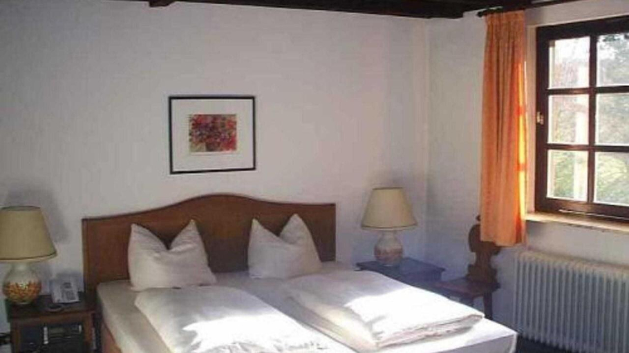 Bedroom 3, Landhotel Burkartsmühle, Main-Taunus-Kreis