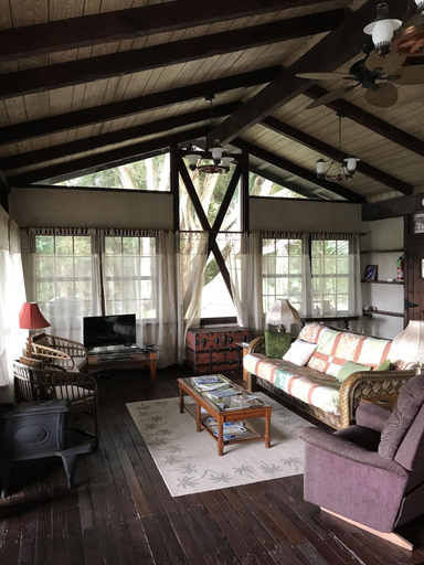 Public Area 2, Hale Maluhia Country Inn, Hawaii