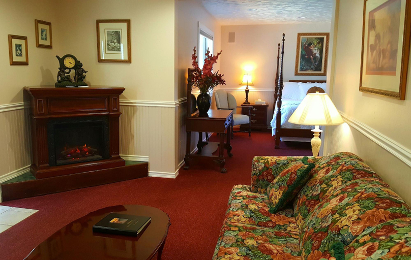 Public Area 3, Wharf Master's Inn, Mendocino
