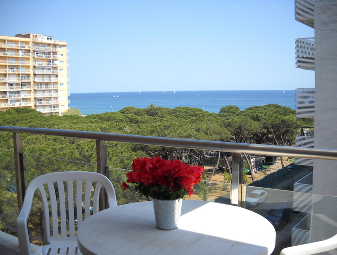 Others 5, AP Costas - Villa de Madrid, Girona