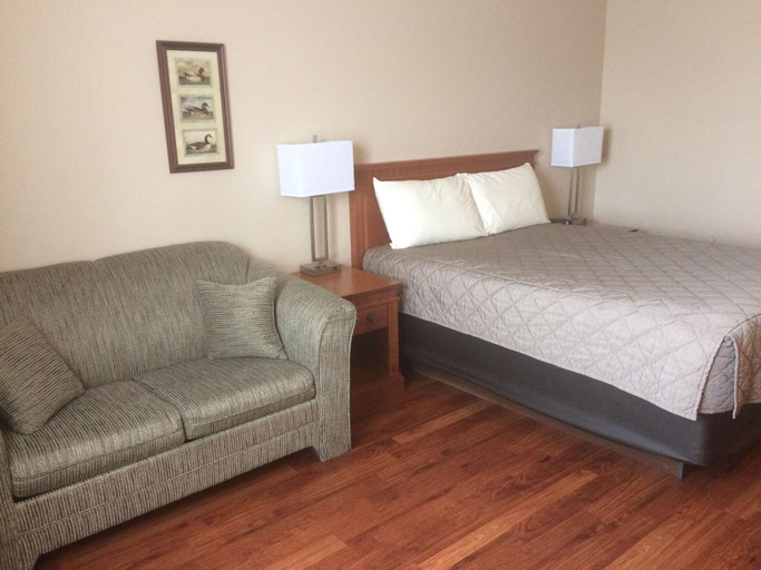 Bedroom 3, Coastal Inn Sackville, Westmorland