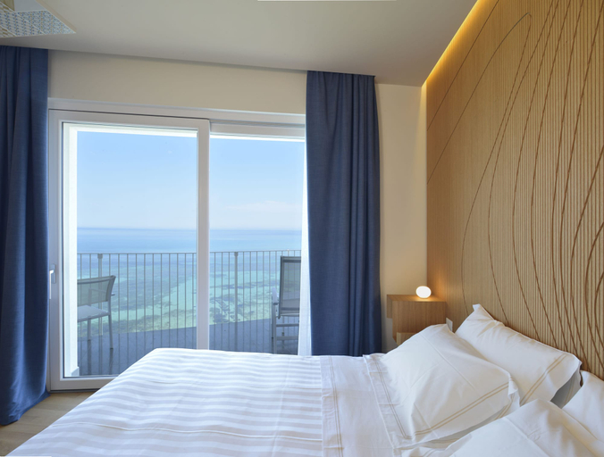 Others 5, Gaura Apartments, Trapani