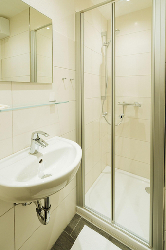 Bathroom, Hotel Reiter Bräu, Erding