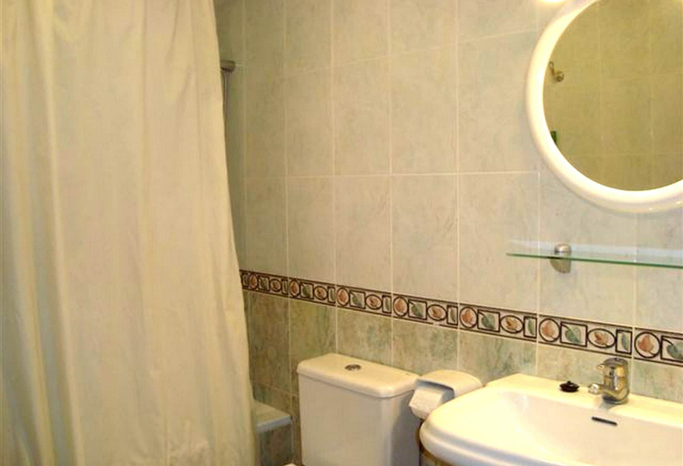 Bathroom 4, AP Costas - Complejo Al Andalus, Castellón