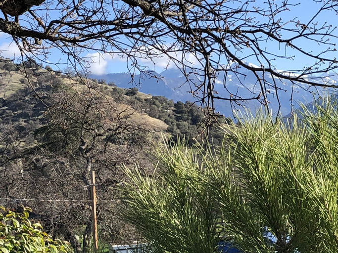 Exterior & Views 2, Sierra Lodge, Tulare