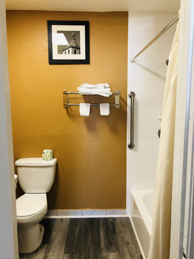Bathroom 5, Casa Blanca Inn & Suites, Los Angeles
