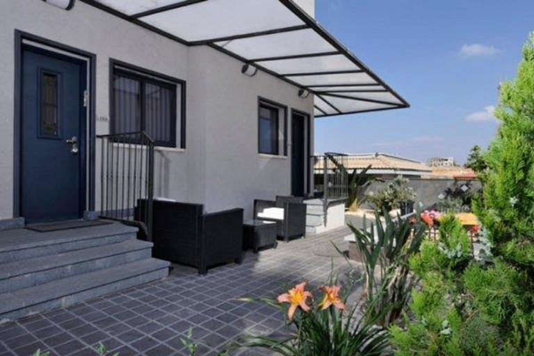 Exterior & Views, Achuza Bamarom