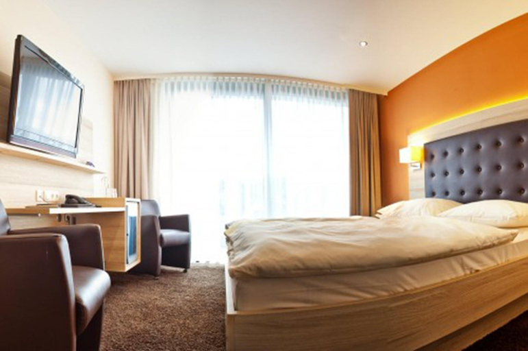 Bedroom 4, Bacchus Hotel, Bergstraße