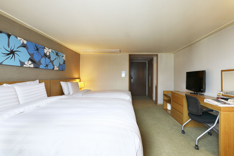 Bedroom 24