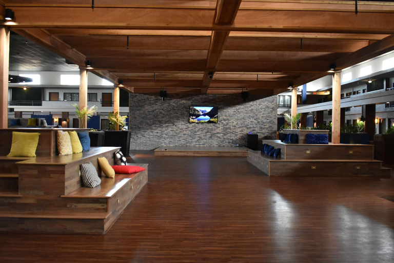 Public Area 3, CoCo Key Omaha Hotel and Water Resort, Douglas