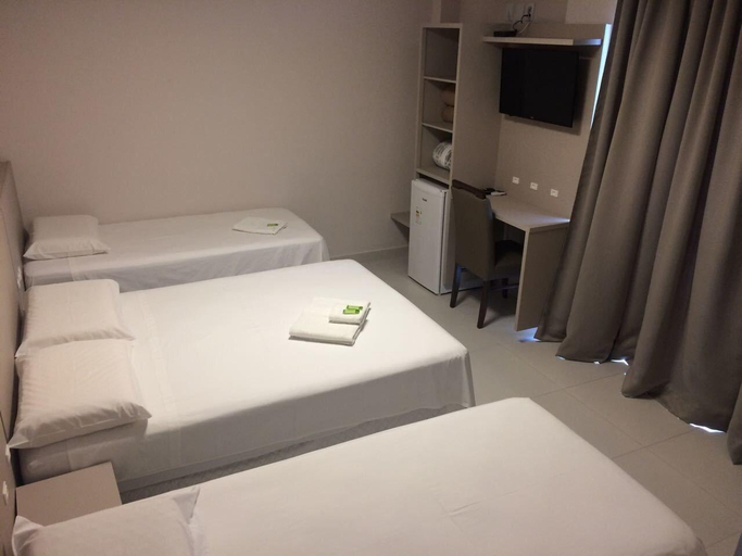 Bedroom 3, Gravatá Praia Hotel, Navegantes