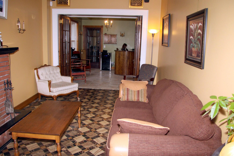 Public Area 3, Manoir D'orsennens, Le Granit