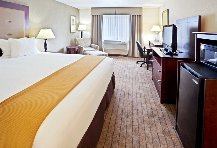 Bedroom 25