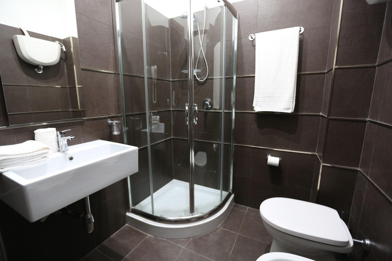Bathroom 5, Hotel Borgo Antico, Frosinone