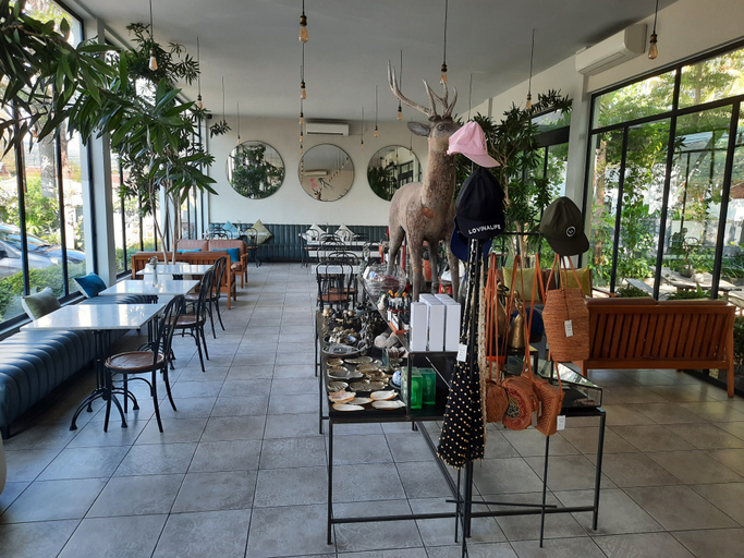 Food & Drinks 2, Lovina Life, Buleleng