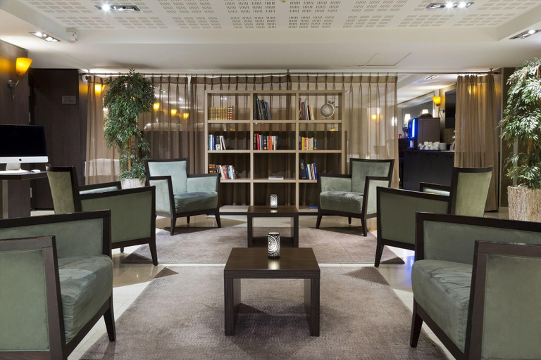 Public Area 2, Residence La Reserve, Ain