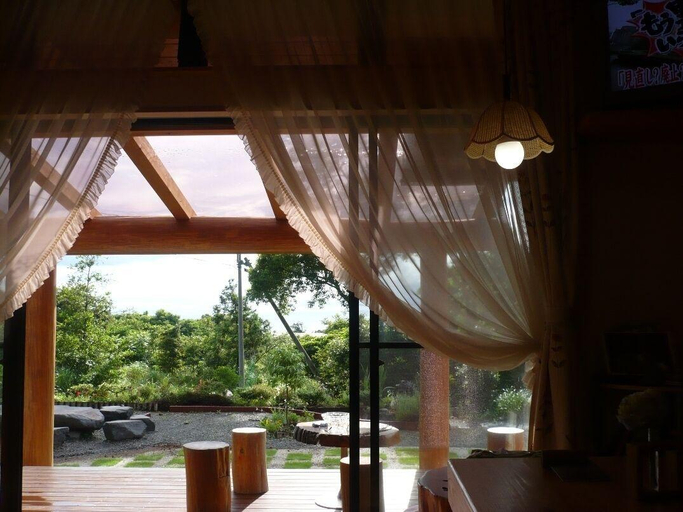 Public Area 2, Yakushima Pension Ichigoichie, Yakushima