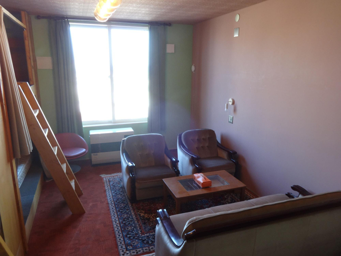 Public Area 2, Little Barrel Guest House - Hostel, Otaru