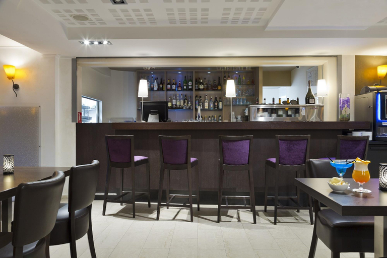 Food & Drinks 5, Residence La Reserve, Ain
