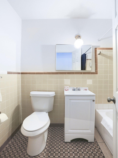 Bathroom 4, Savannah Ga Hwy 17, Chatham