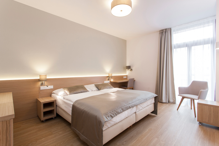 Bedroom 2, Hotel Carol, Praha 8