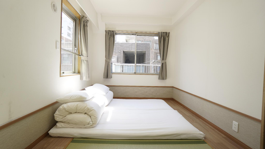 Bedroom 5, House Ikebukuro, Toshima