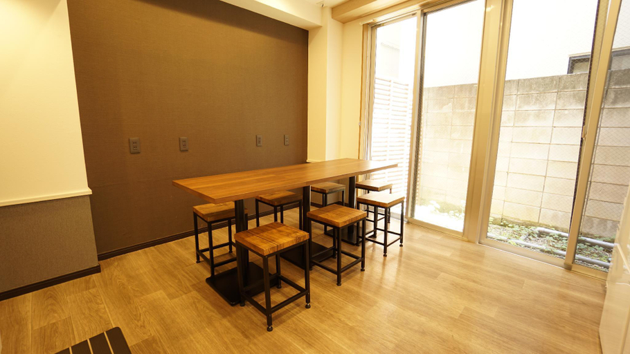 Public Area 2, House Ikebukuro, Toshima