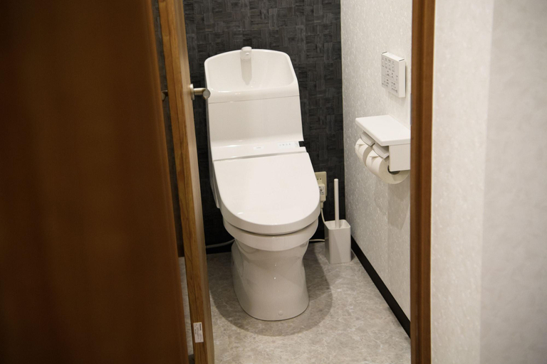 Bathroom 4, Ryokan Ichinao, Shinjuku